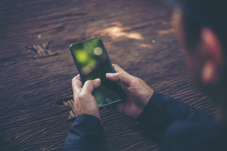 instant messenger privacy